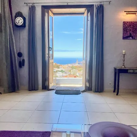 Casa Palmera Canaria, Frueher Sambal